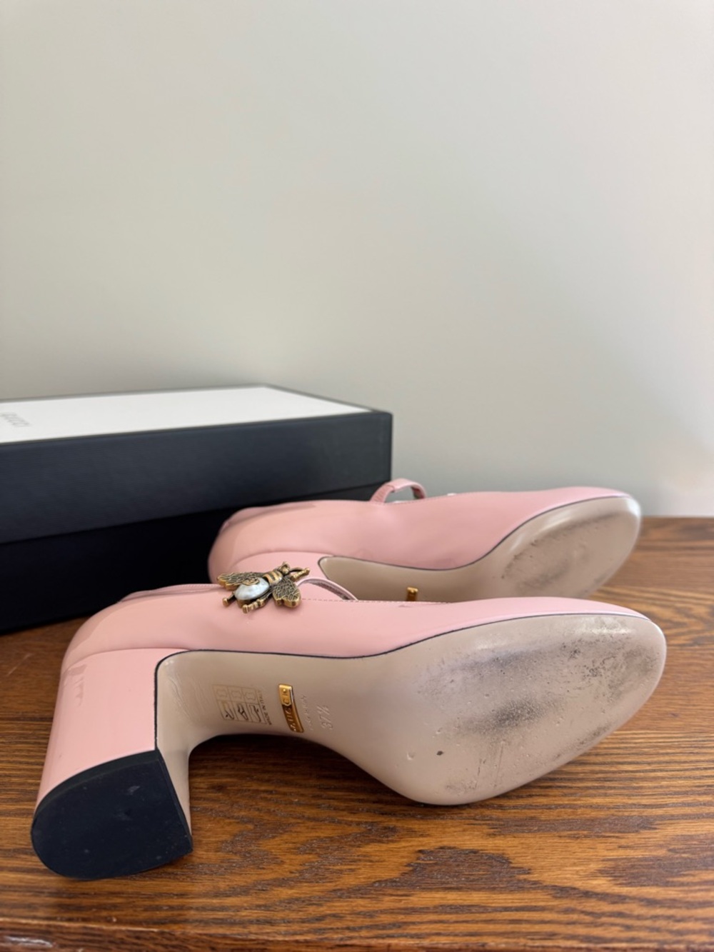 GUCCI Honey Bee Mary Jane Block Heels - Picture 6 of 6